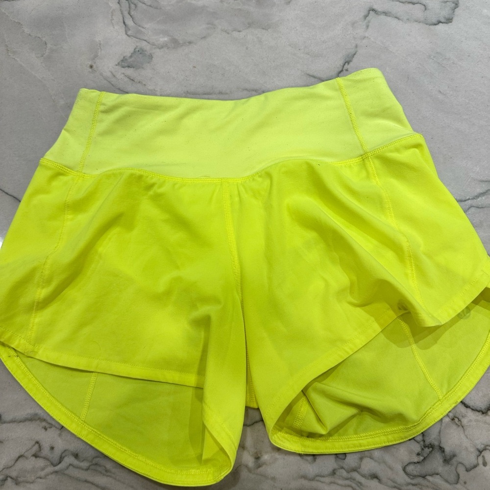LULULEMON SPEED UP SHORTS SIZE 0